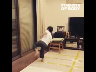 little bruce lee demonstrates his abilities vfktymrbq ,h c kb ltvjycnhbhetn cdj. cgjcj,yjcnb vfktymrbq ,h c kb ltvjycnhbhet